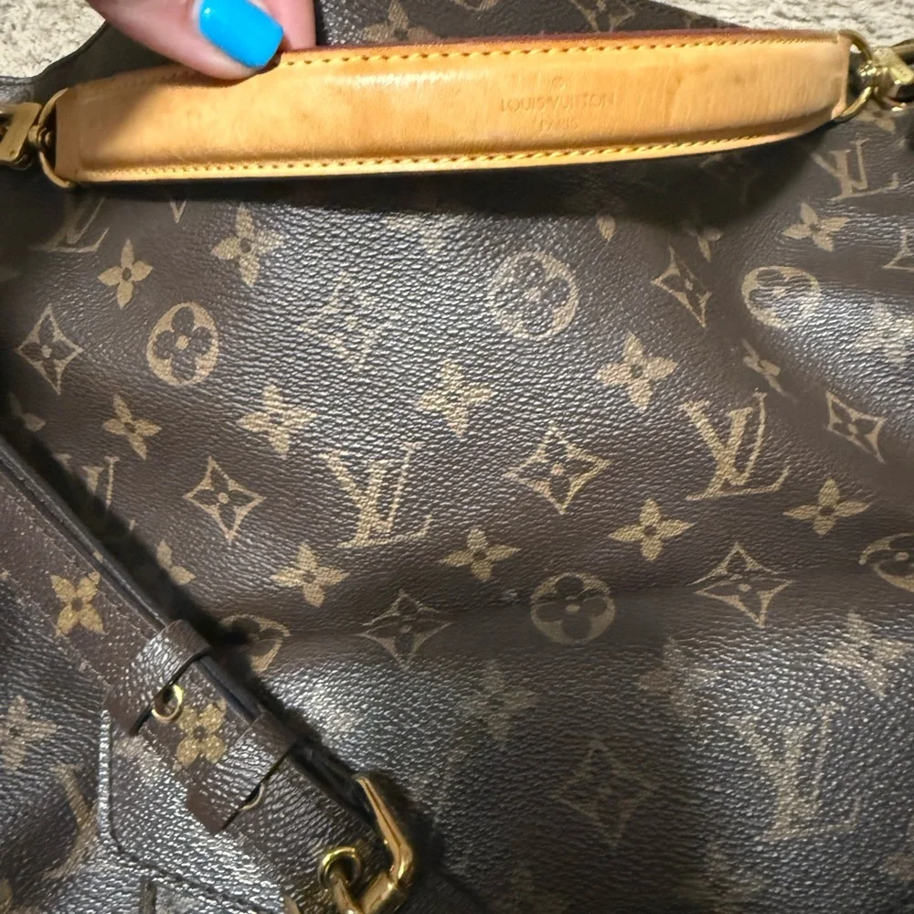 Louis Vuitton Monogram Metis Shoulder Bag - Picture 6 of 9